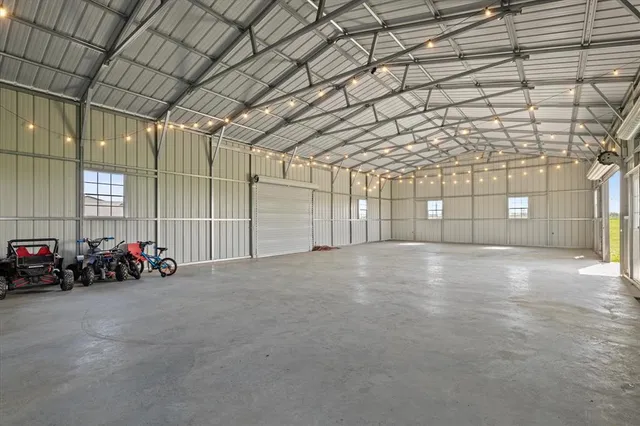 $379,999 | 25 Cr 235 Valley View, Valley View, TX 76272