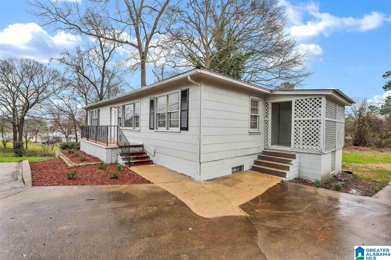1209 West Fort Williams Street Sylacauga, AL 35150 - Photo 3 of 10