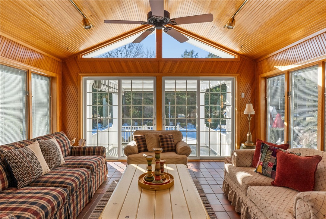 13 Chiswick Road Smithfield, RI 02828 - Photo 12 of 28