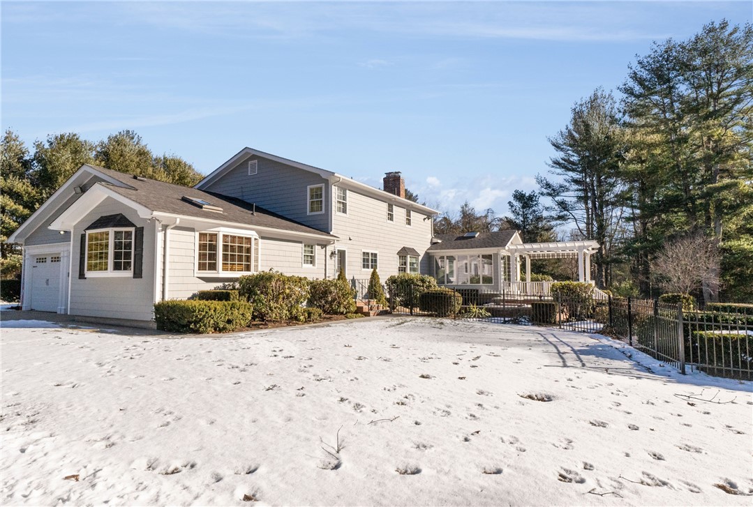 13 Chiswick Road Smithfield, RI 02828 - Photo 3 of 28