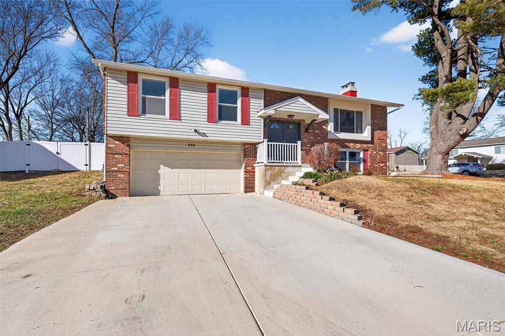 893 Napoli Drive Ballwin, MO 63021 - Photo 1 of 59