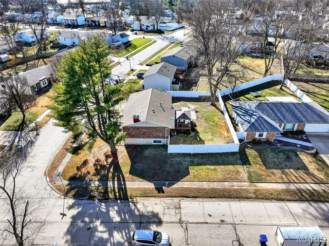 $335,000 | 893 Napoli Drive, Ballwin, MO 63021