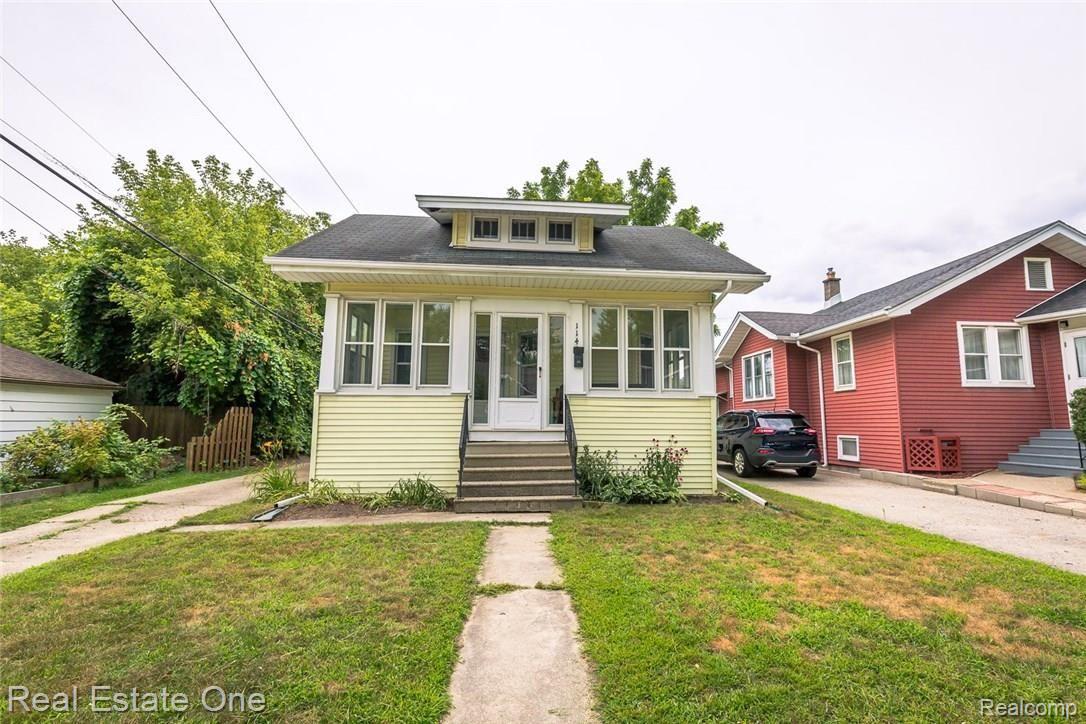 1149 Columbia Road Berkley, MI 48072 - Photo 1 of 24 592A8562.jpg