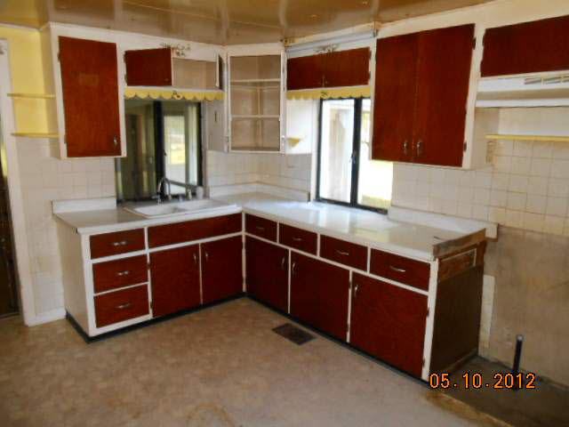 409 North Claypool Road Muncie, IN 47303 - Photo 2 of 9 Gallery Image 2