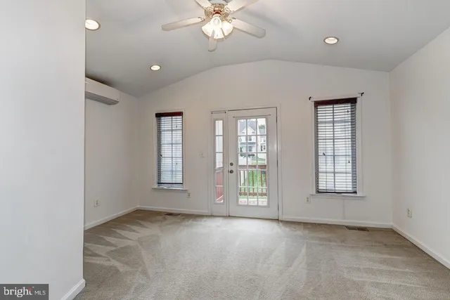 $3,500 | 6263 Woodcrest Drive, Ellicott City, MD 21043