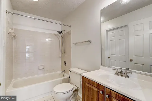 $3,500 | 6263 Woodcrest Drive, Ellicott City, MD 21043