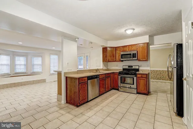 $3,500 | 6263 Woodcrest Drive, Ellicott City, MD 21043