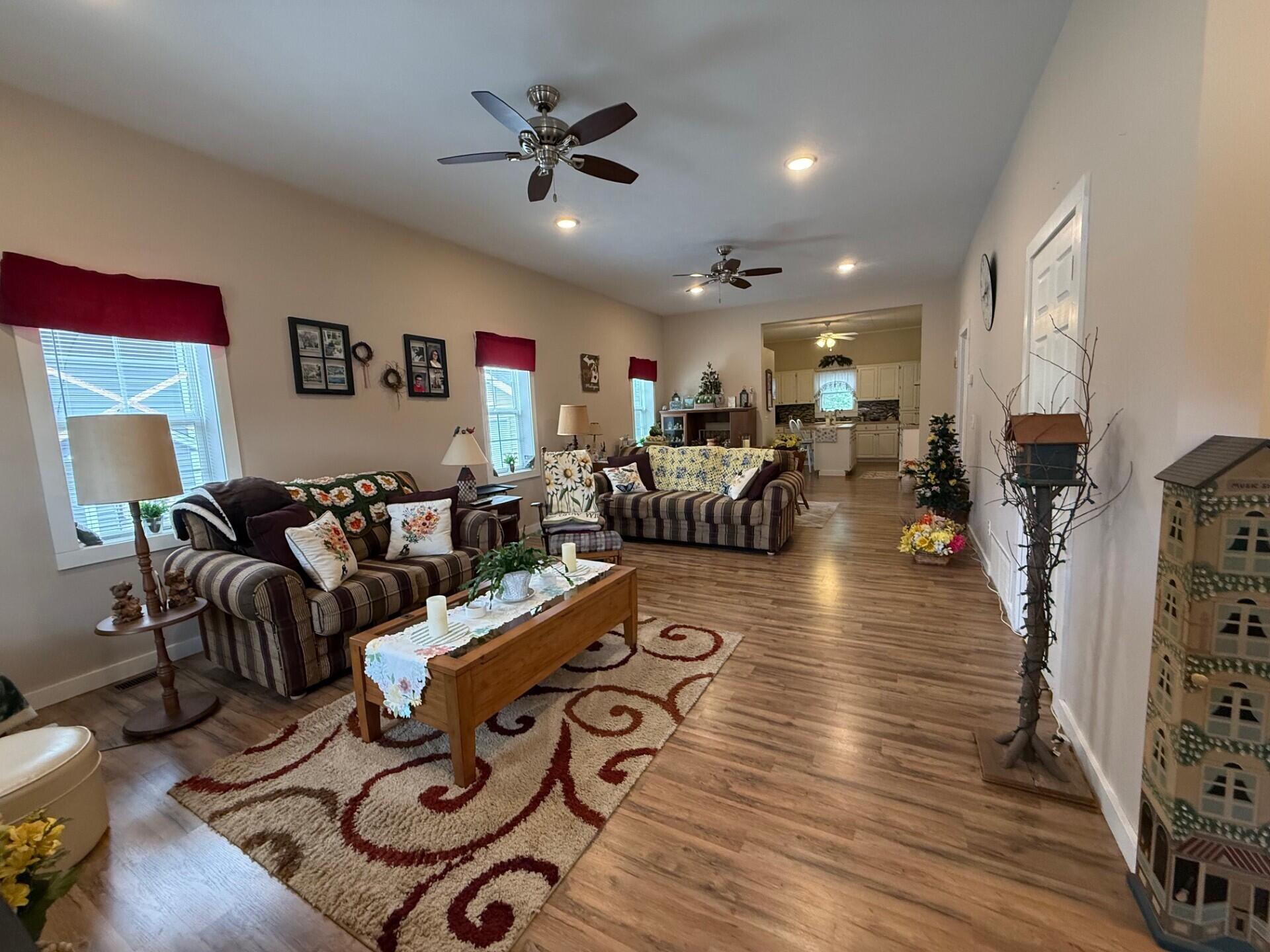 603 South George Street Ludington, MI 49431 - Photo 7 of 23 Living Room