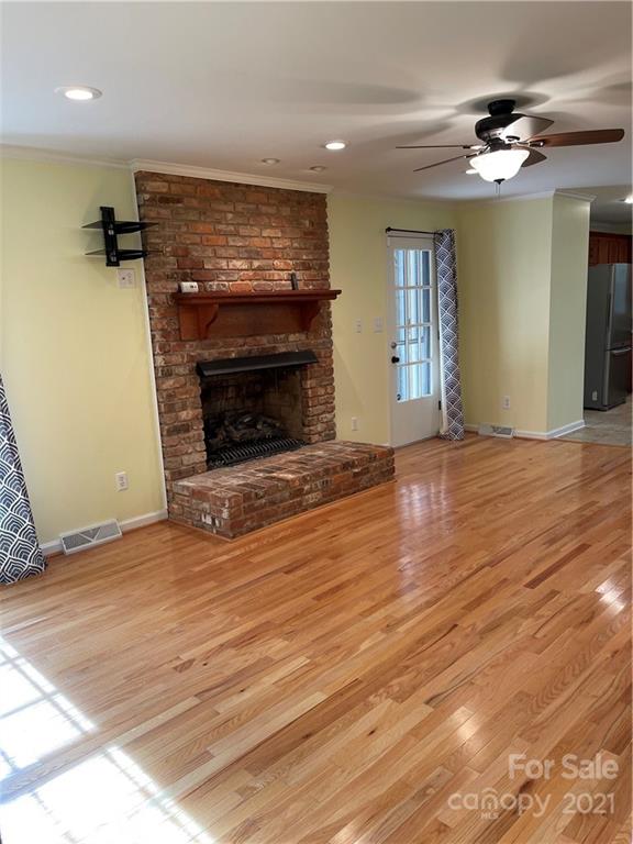 3105 Lake Shore Road South, Unit 127 Denver, NC 28037 - Photo 4 of 14 Gallery Image 4