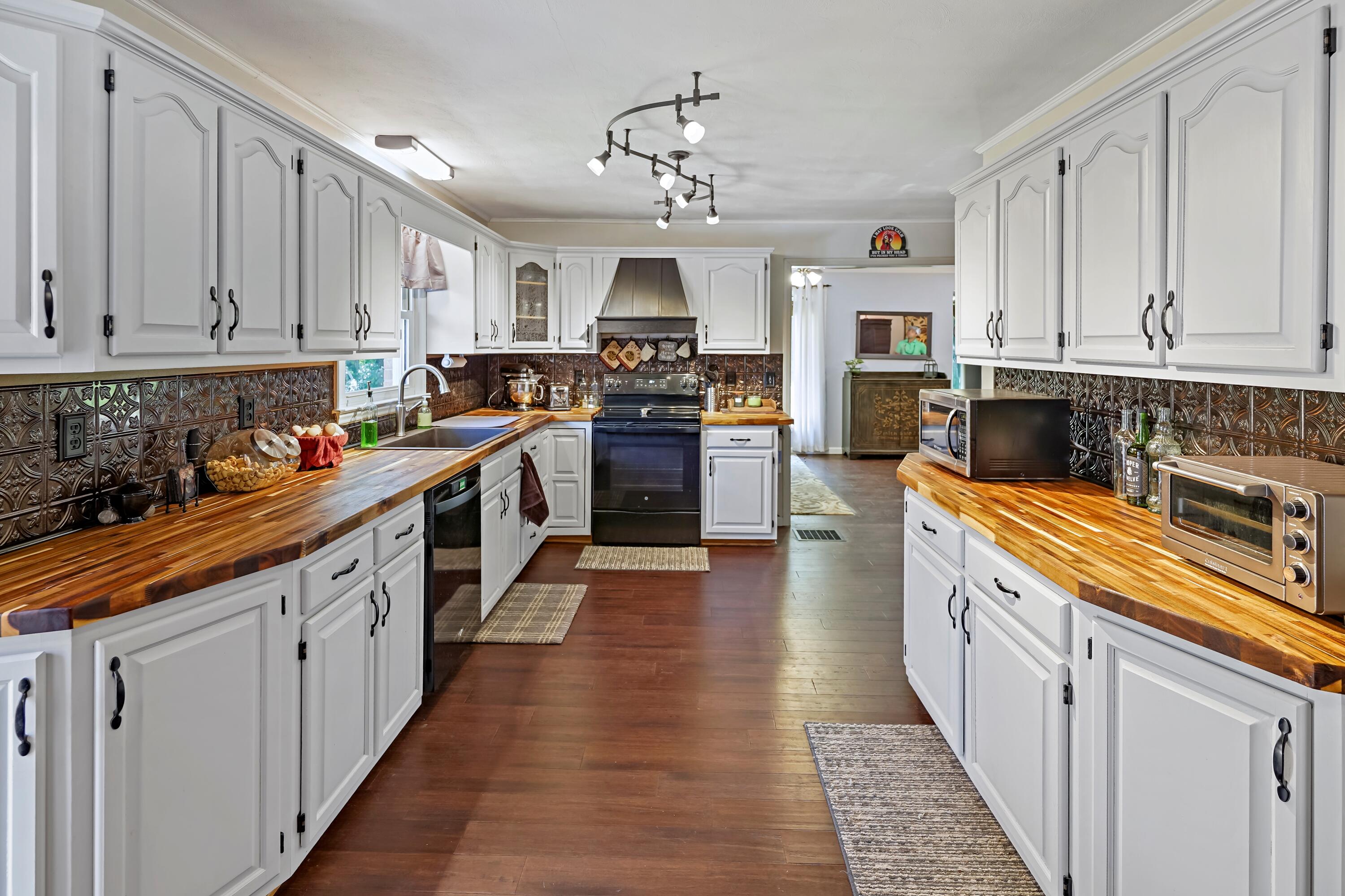 2904 Trinity Road Troutville, VA 24175 - Photo 7 of 26 DSC04798