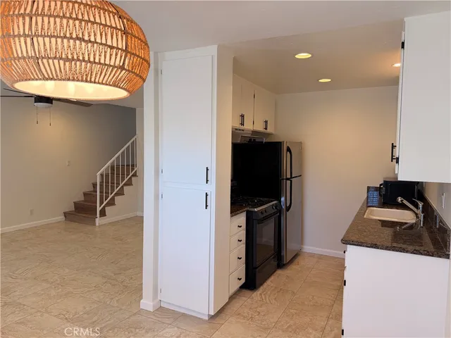 $3,295 | 156-3 West Mariposa, San Clemente, CA 92672