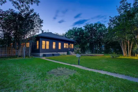 $735,000 | 732 Haines Avenue, Dallas, TX 75208