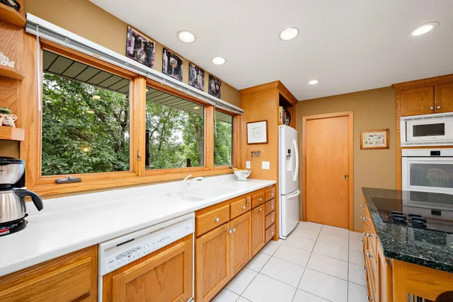 $639,000 | 5731 High Park Drive, Minnetonka, MN 55345