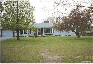 2056 South Oak Road Davison, MI 48423 - Photo 1 of 1 Front