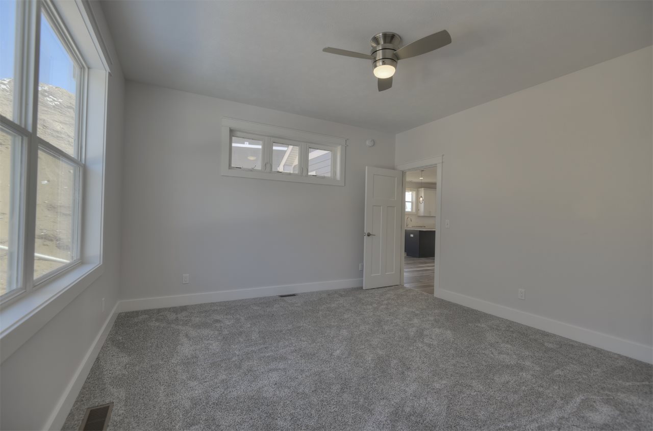 4233 Eagle Ridge Traverse City, MI 49684 - Photo 19 of 46 1859480-18.JPG