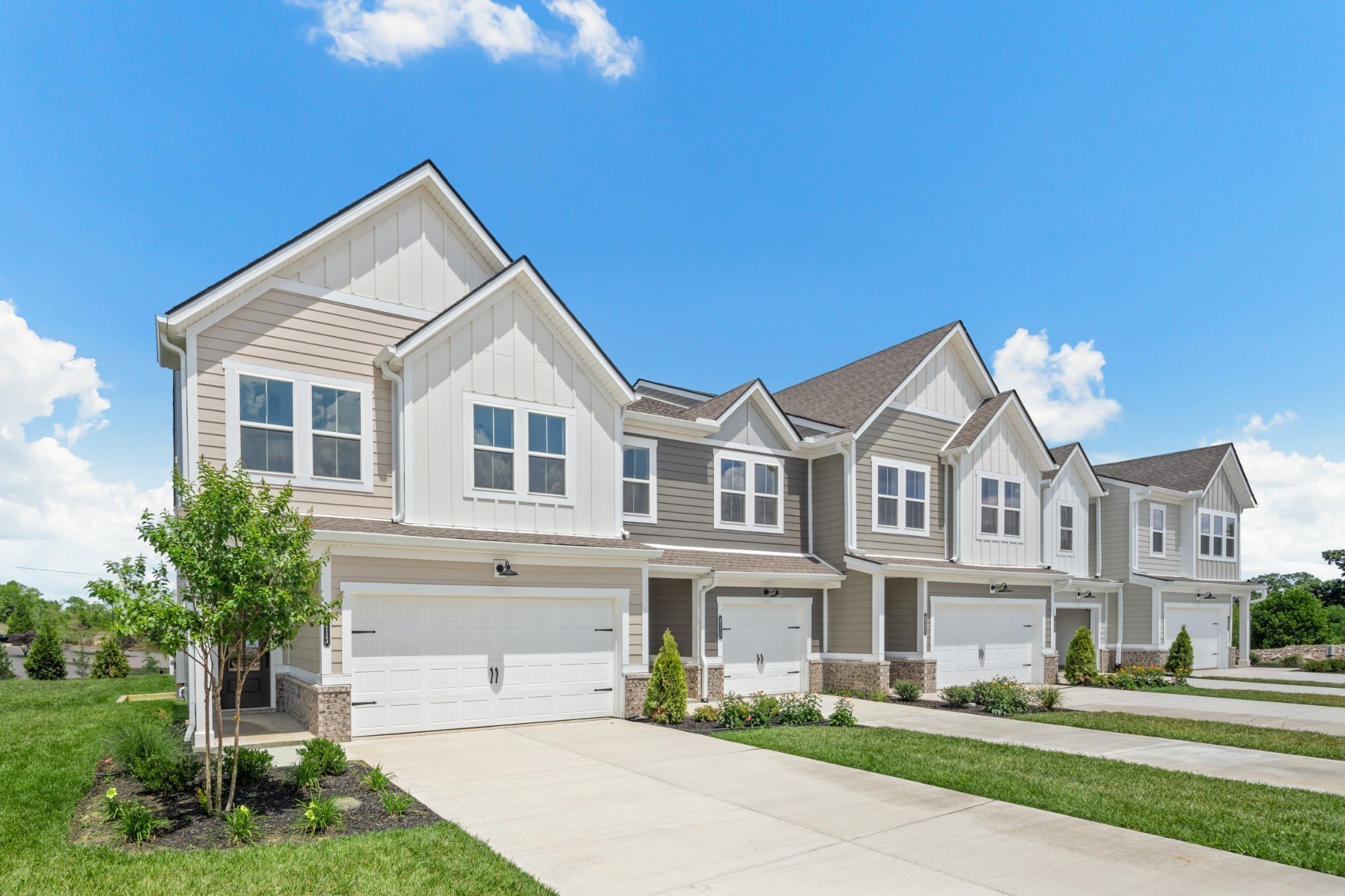 2208 Melk Lane Columbia, TN 38401 - Photo 2 of 46