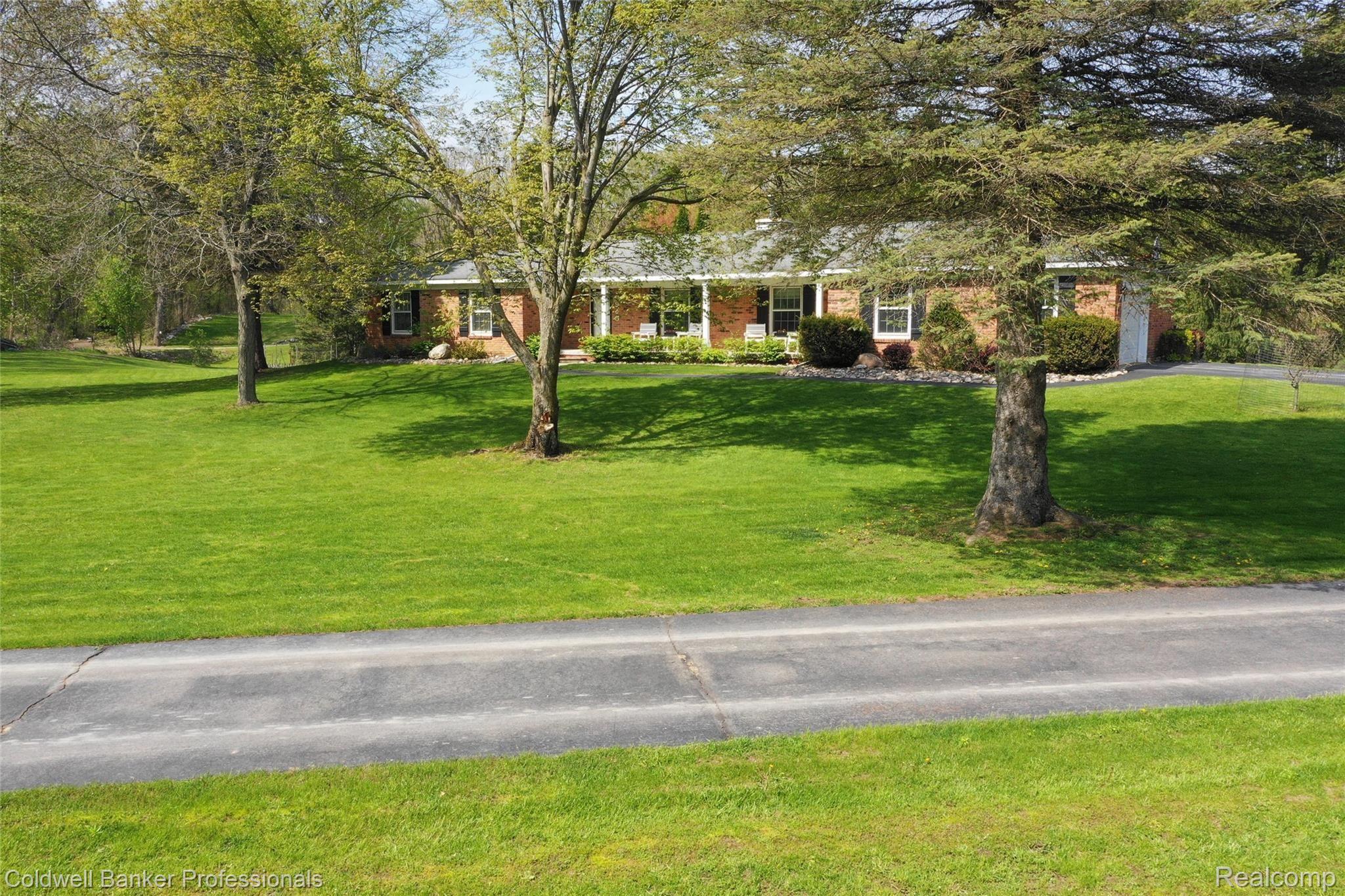 9940 Bridge Lake Road Clarkston, MI 48348 - Photo 49 of 51 47.jpg