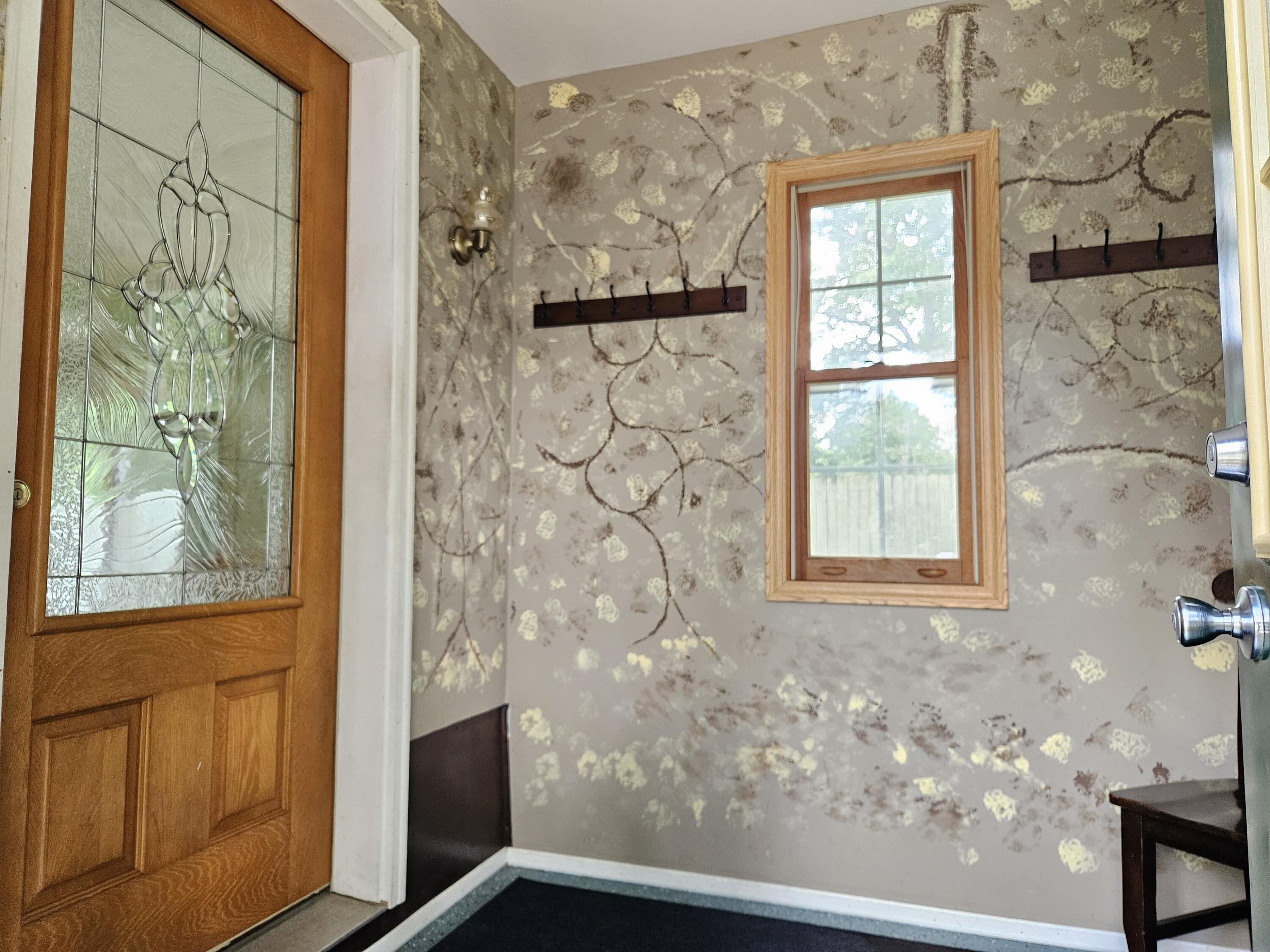 1616 Nazareth Road Kalamazoo, MI 49048 - Photo 4 of 28 20250702_125429