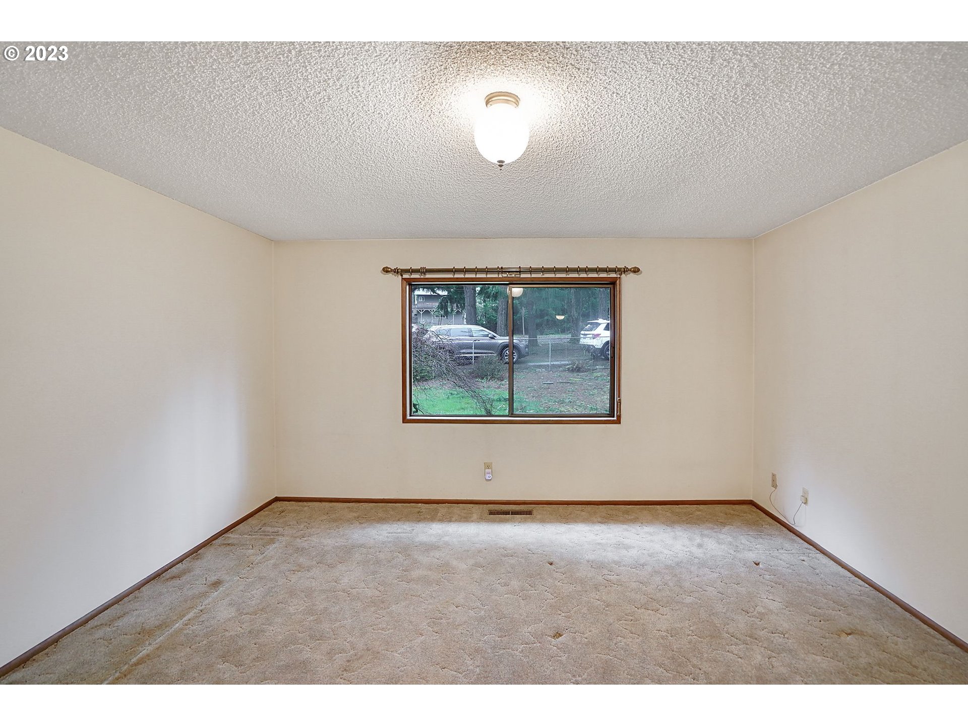 4575 Forest Ridge Road Northeast Silverton, OR 97381 - Photo 16 of 32 Gallery Image 16