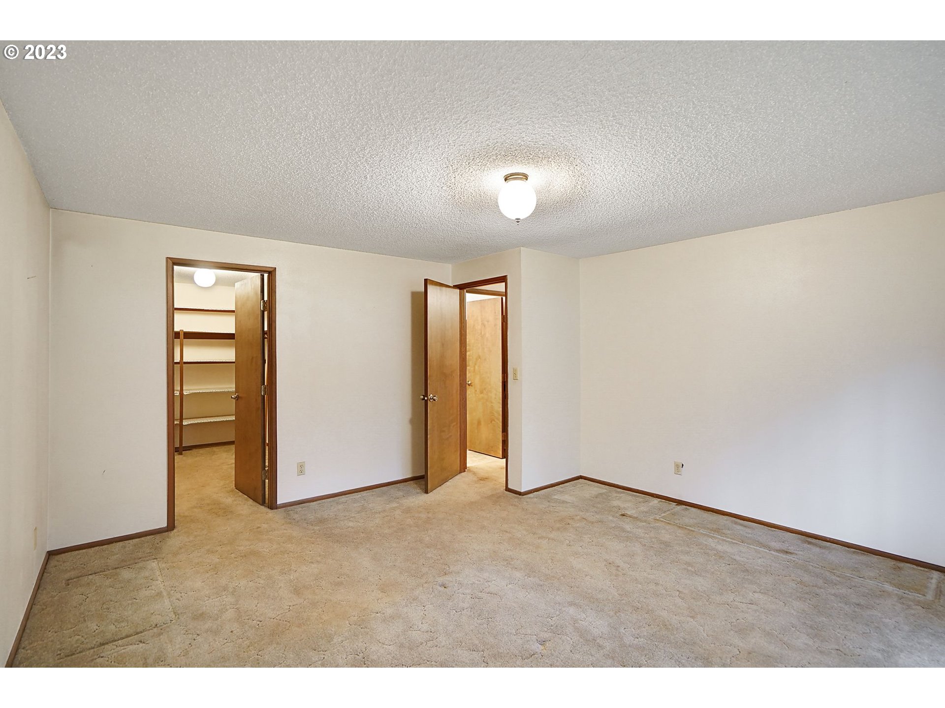4575 Forest Ridge Road Northeast Silverton, OR 97381 - Photo 17 of 32 Gallery Image 17