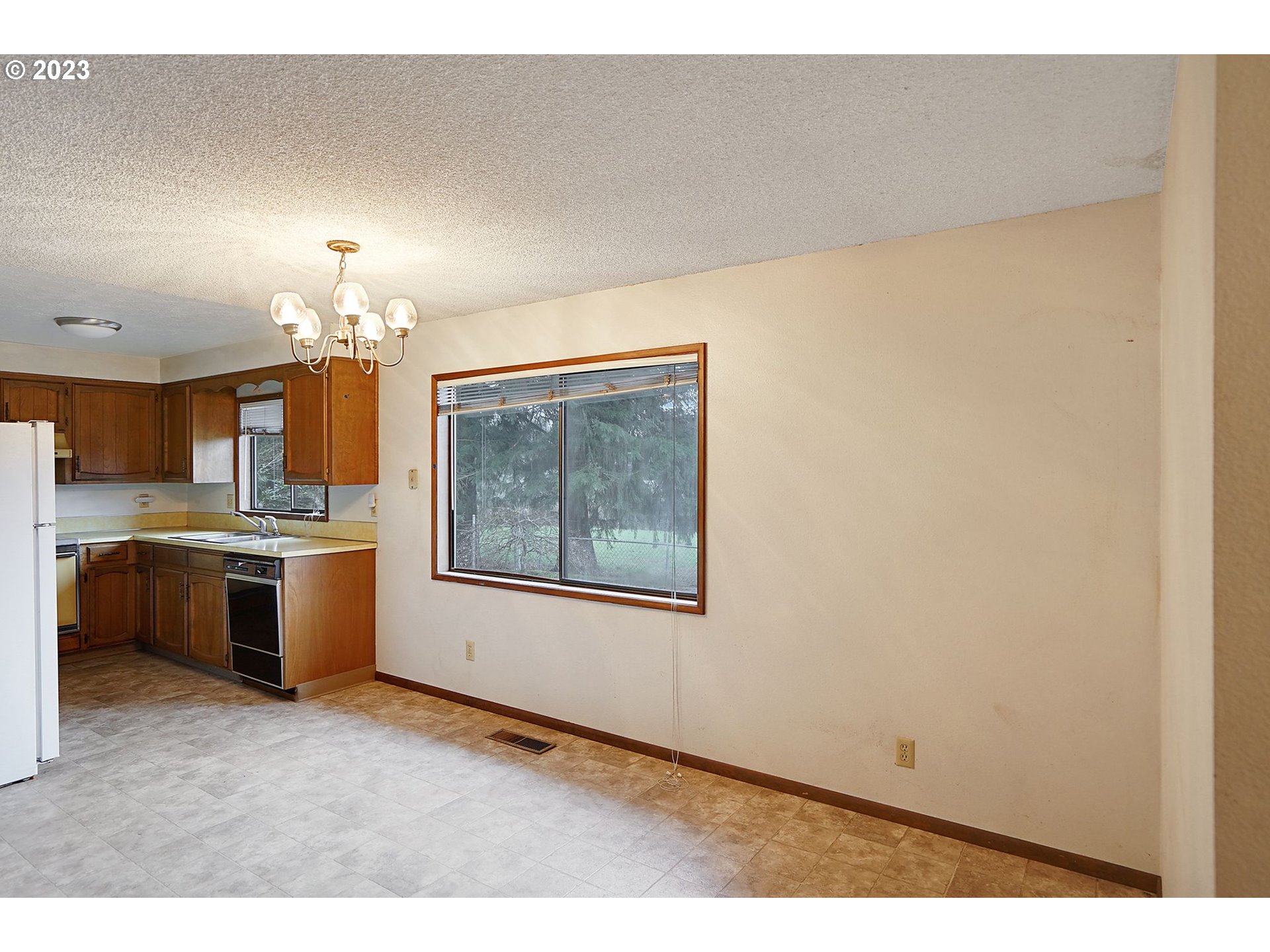 4575 Forest Ridge Road Northeast Silverton, OR 97381 - Photo 21 of 32 Gallery Image 21