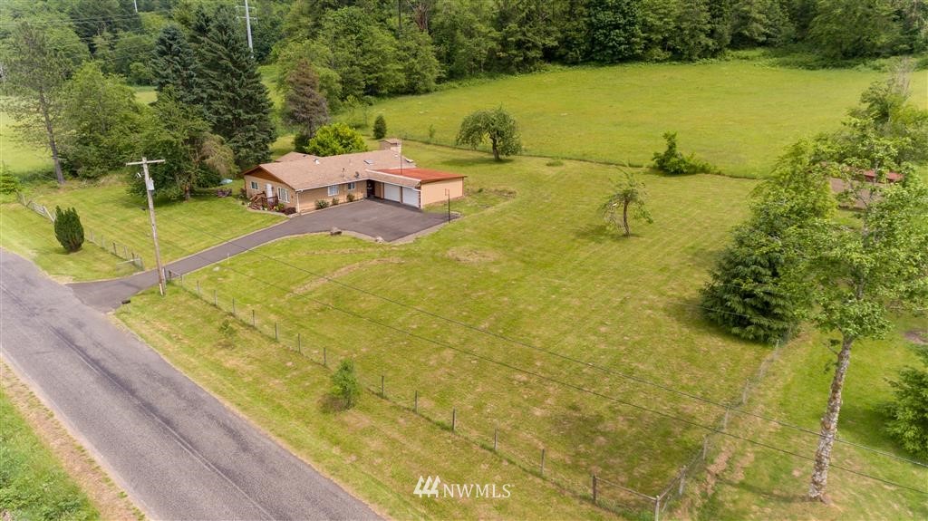 140 Compton Road Morton, WA 98356 - Photo 3 of 25 Gallery Image 3