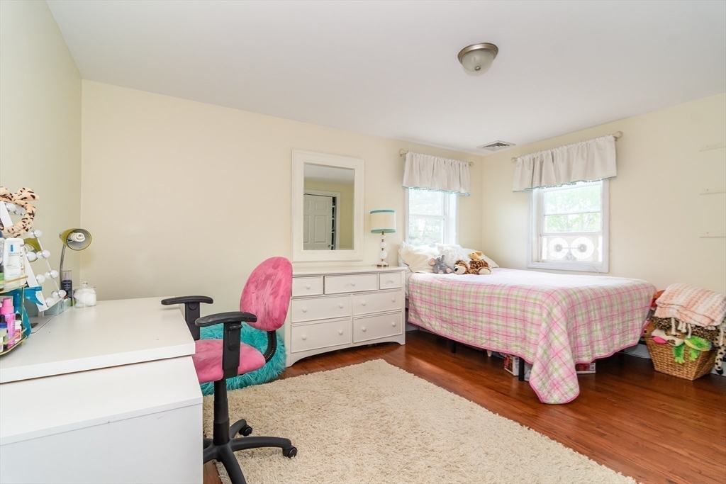10 Liberty Street Natick, MA 01760 - Photo 21 of 35