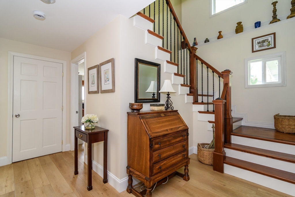 10 Liberty Street Natick, MA 01760 - Photo 5 of 35