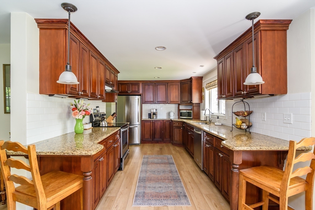 10 Liberty Street Natick, MA 01760 - Photo 10 of 35