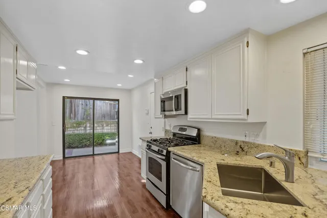 $915,000 | 32 Herringbone Court, Newbury Park, CA 91320