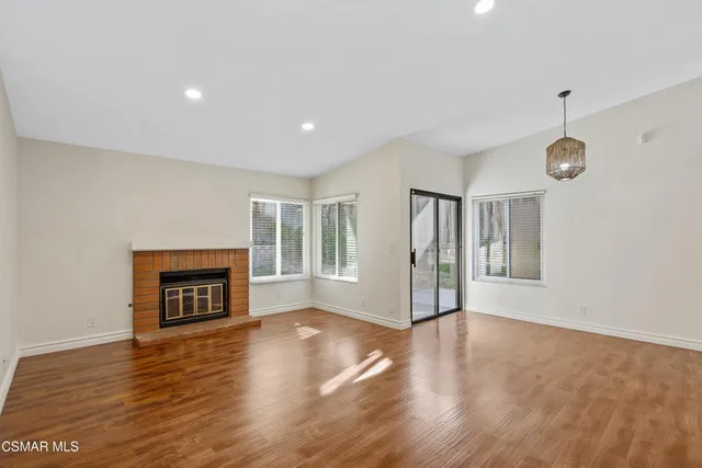 $915,000 | 32 Herringbone Court, Newbury Park, CA 91320