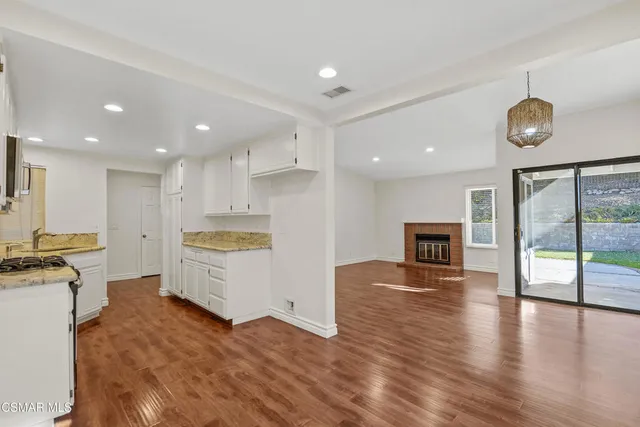 $915,000 | 32 Herringbone Court, Newbury Park, CA 91320