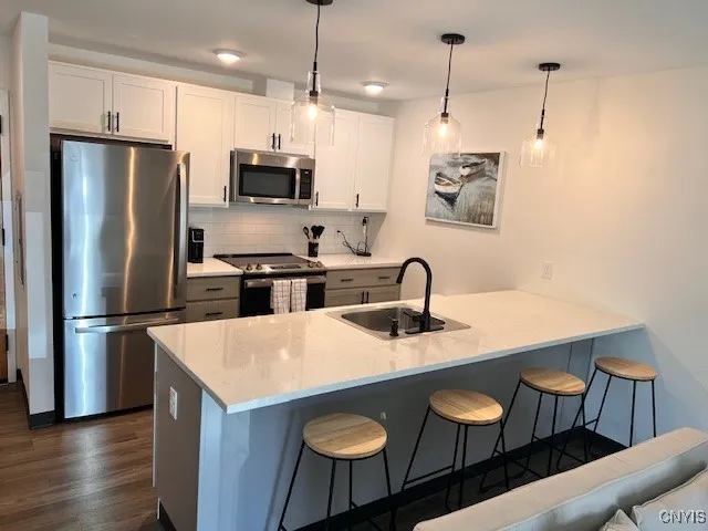 $1,760 | 22 Loso Drive, Cicero, NY 13039