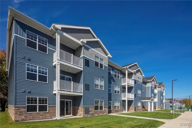 $1,760 | 22 Loso Drive, Cicero, NY 13039