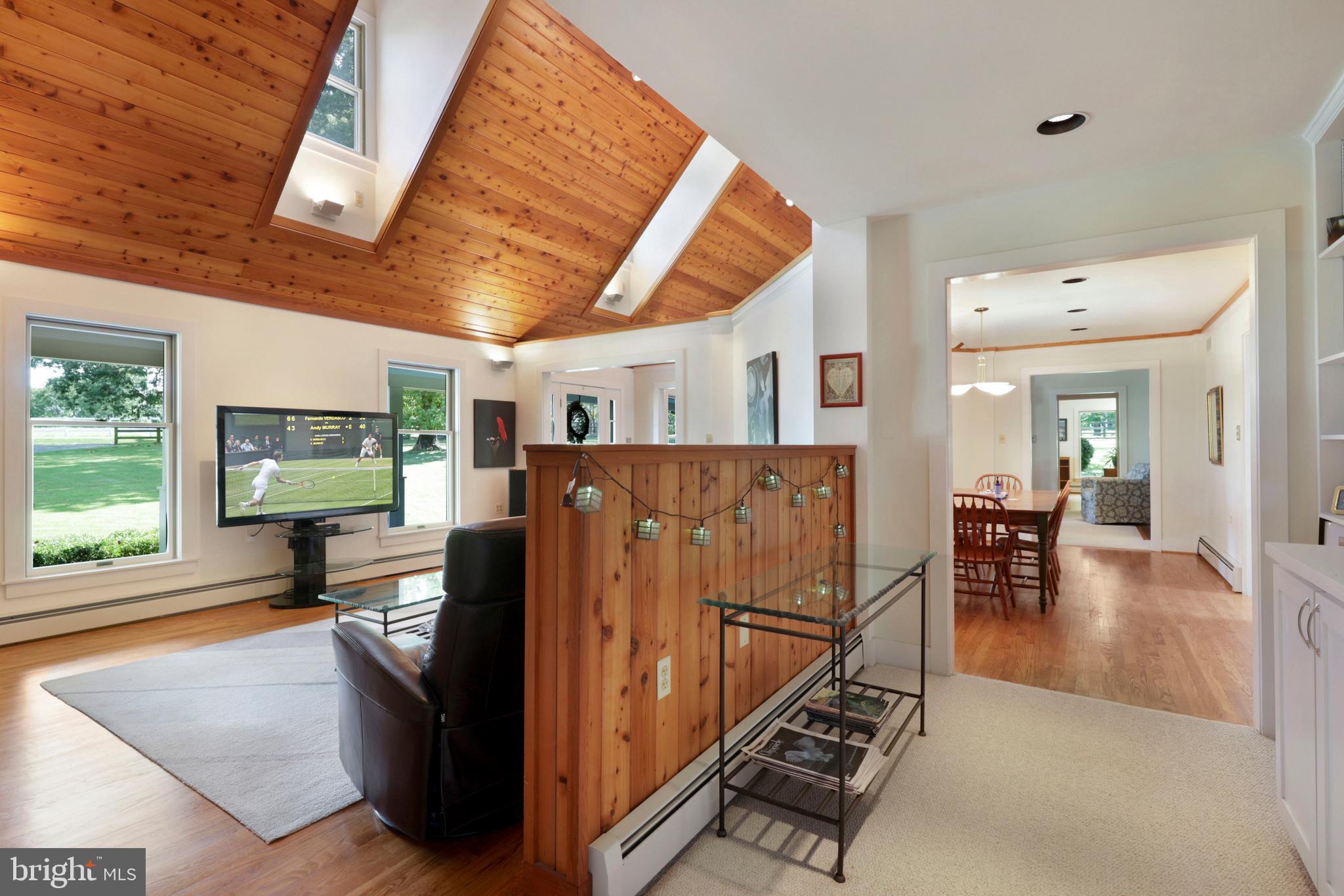 3820 Blenheim Road Phoenix, MD 21131 - Photo 14 of 125 Great mix of wood and whites