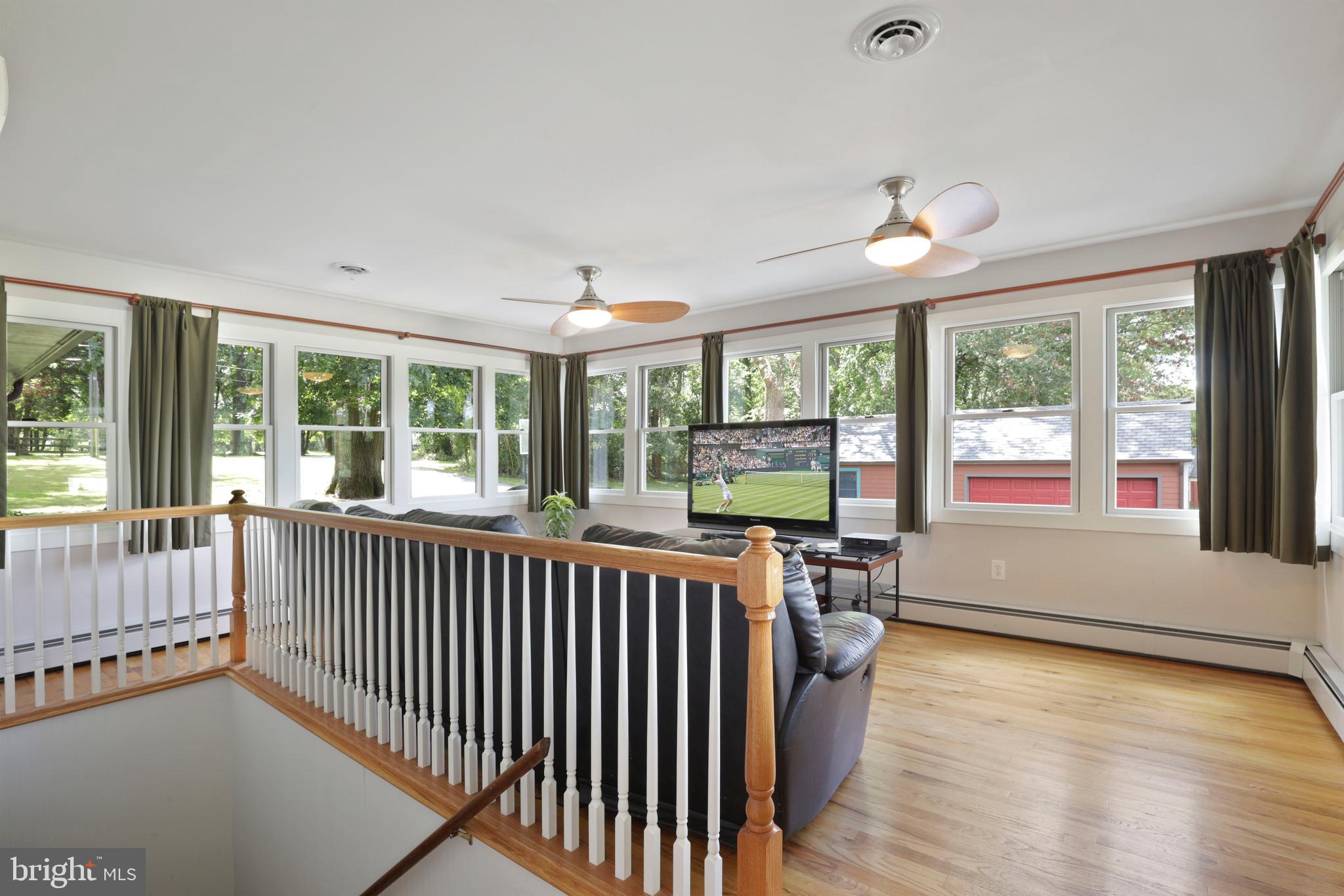 3820 Blenheim Road Phoenix, MD 21131 - Photo 40 of 125 Warm sunroom