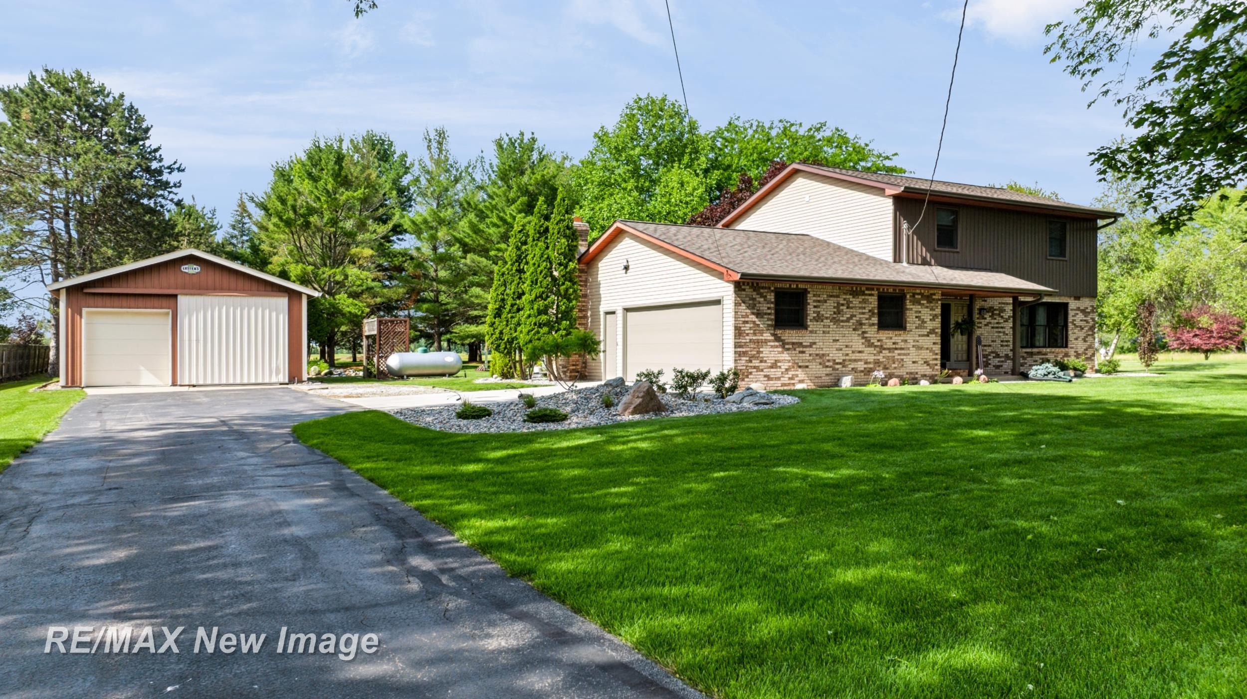 6180 West Freeland Road Freeland, MI 48623 - Photo 3 of 60