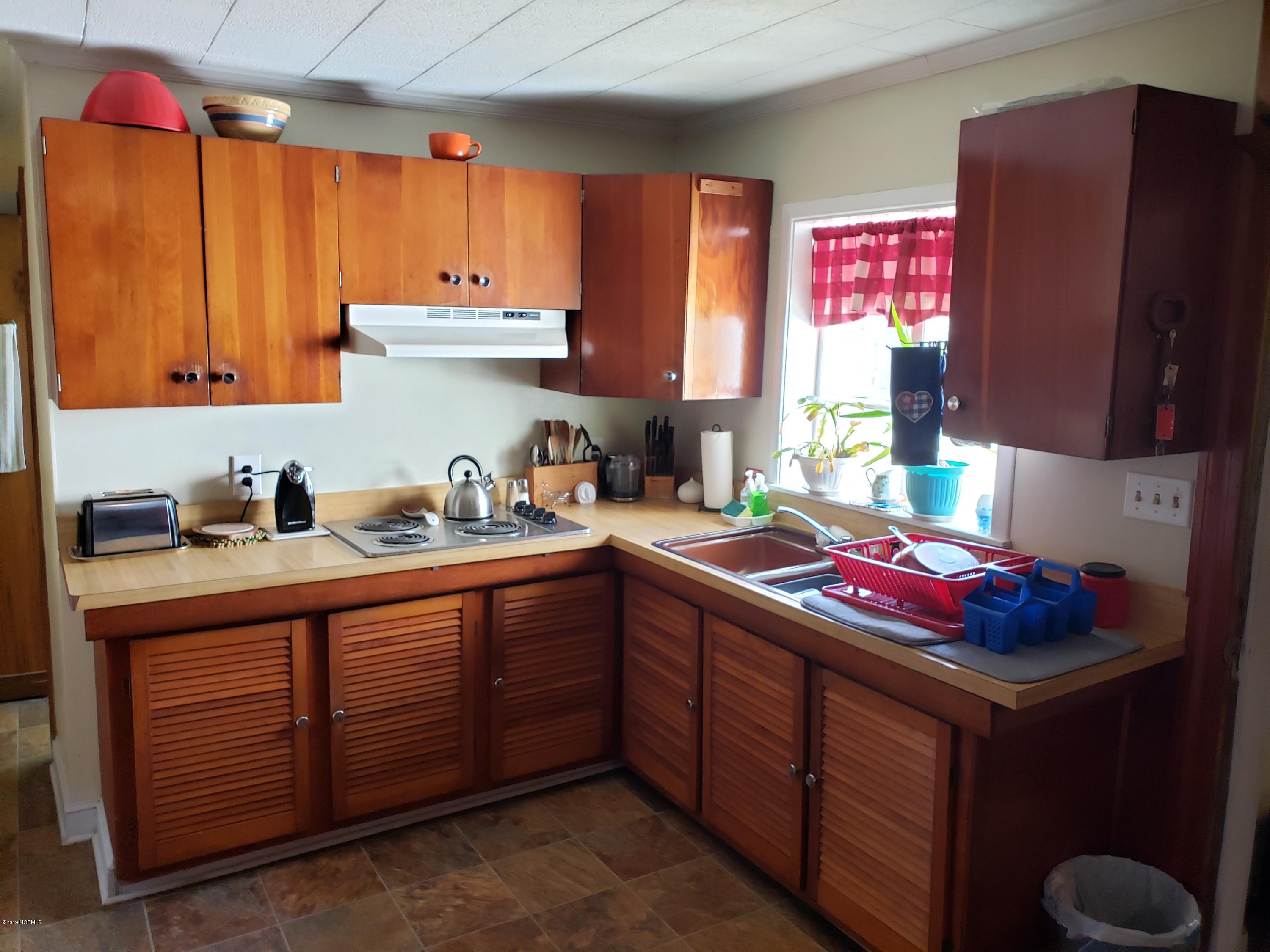 153 Johnson Point Road New Bern, NC 28560 - Photo 13 of 24 12