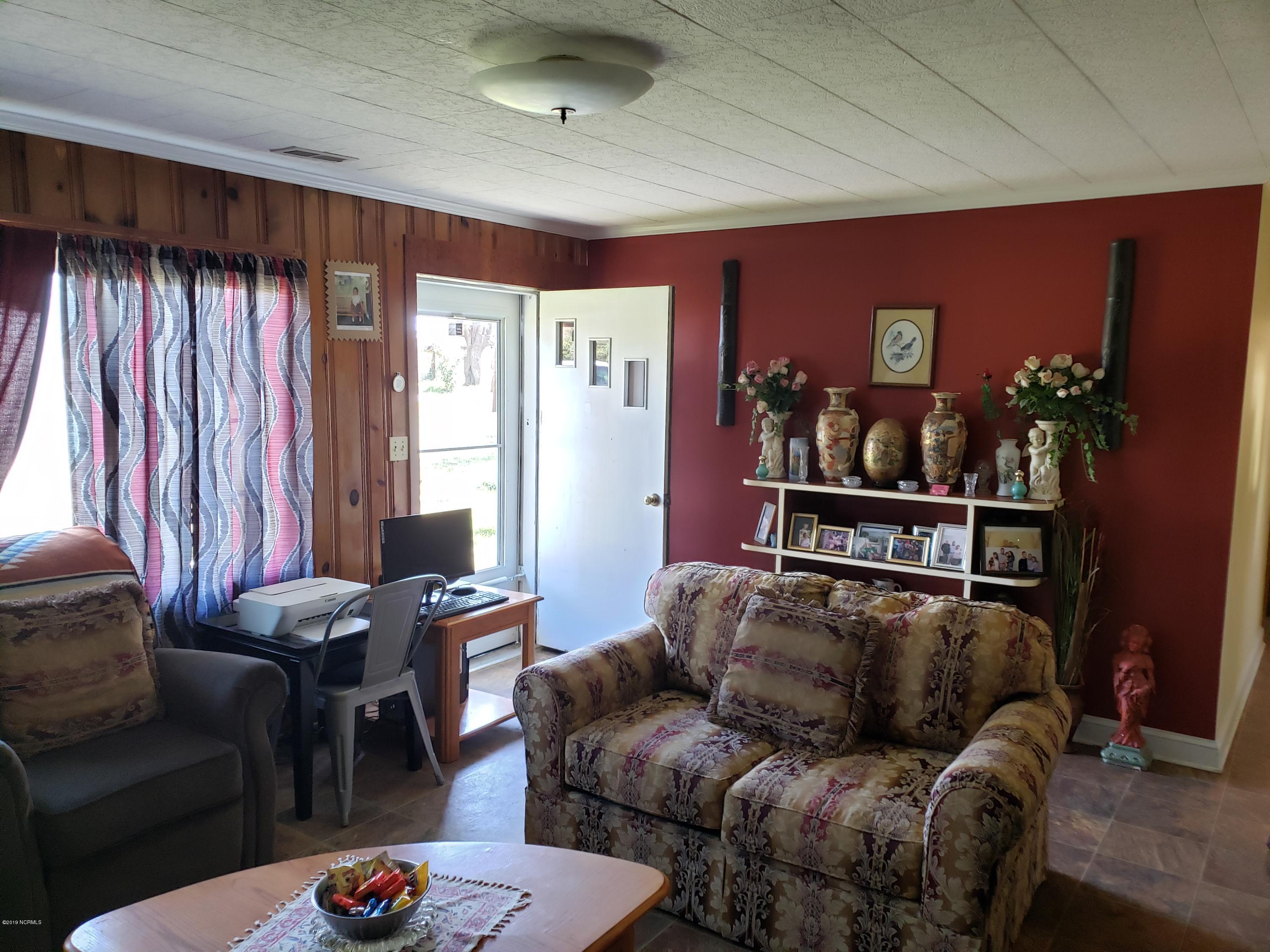 153 Johnson Point Road New Bern, NC 28560 - Photo 5 of 24 4