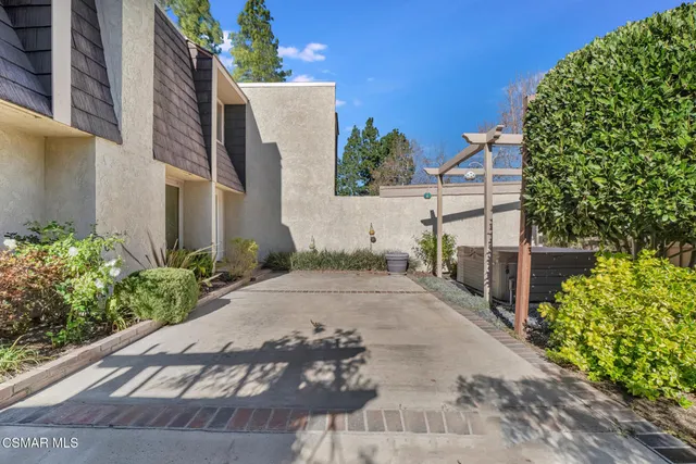 $3,800 | 2995 Dogwood Circle, Thousand Oaks, CA 91360