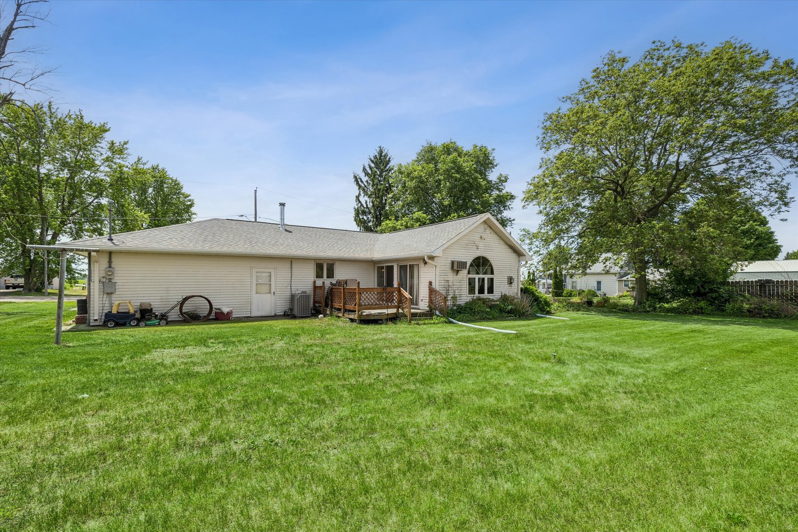 4344 Main Street Andover, IA 52701 - Photo 3 of 23