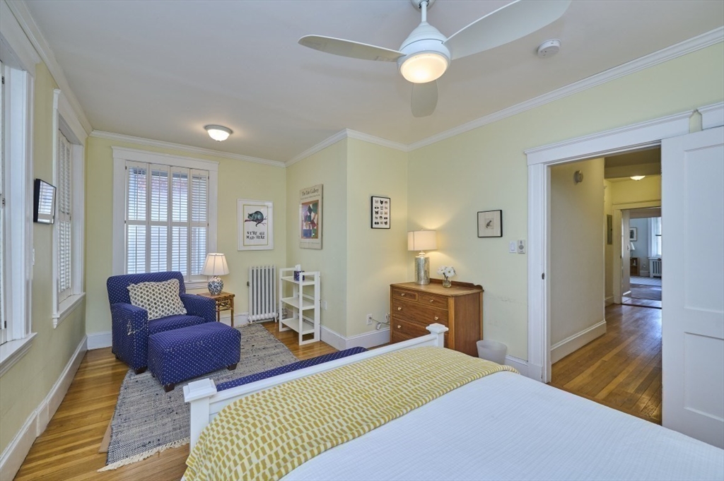 233 Freeman Street, Unit 4 Brookline, MA 02446 - Photo 13 of 19