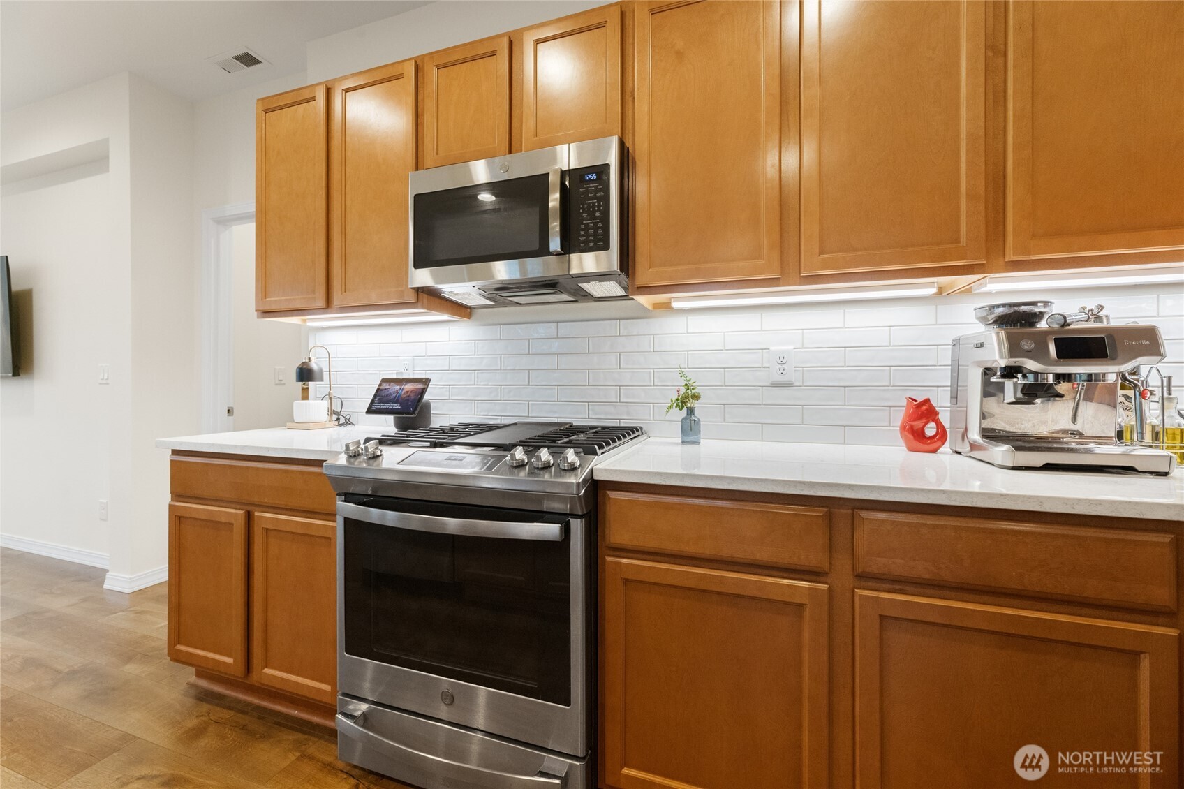 22701 Southeast 237th Place Maple Valley, WA 98038 - Photo 12 of 33