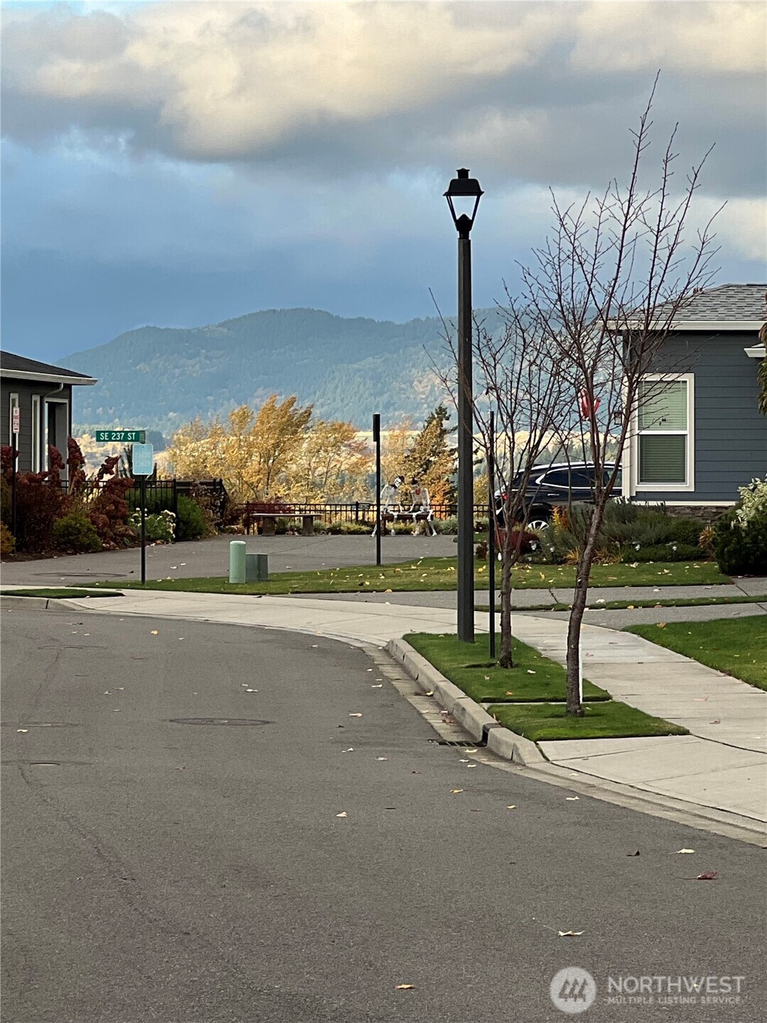 22701 Southeast 237th Place Maple Valley, WA 98038 - Photo 28 of 33