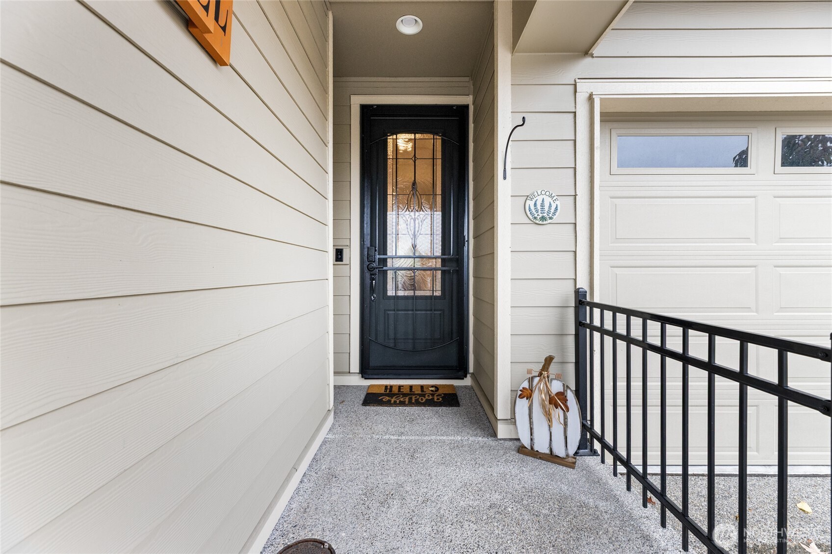 22701 Southeast 237th Place Maple Valley, WA 98038 - Photo 3 of 33