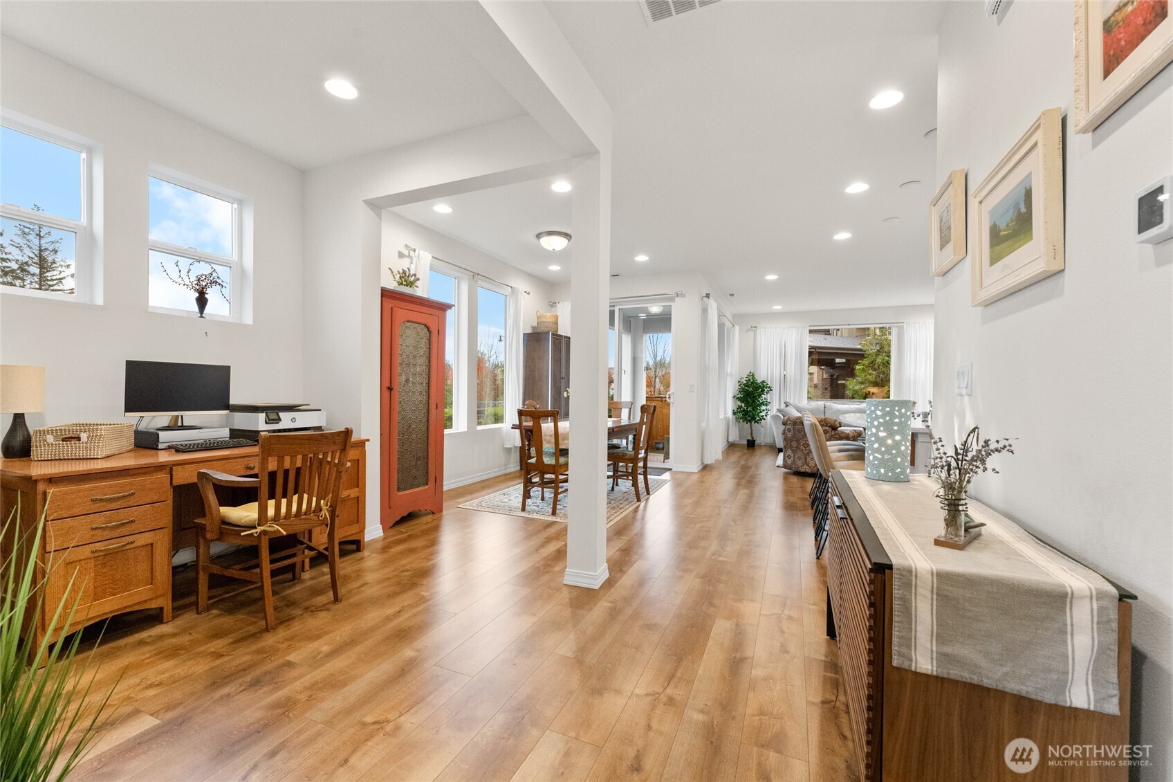 22701 Southeast 237th Place Maple Valley, WA 98038 - Photo 7 of 33