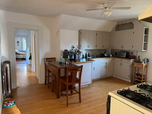 $1,850 | 107 Russell Street, Unit 2, Manchester, NH 03104