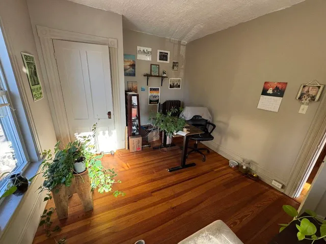 $1,850 | 107 Russell Street, Unit 2, Manchester, NH 03104