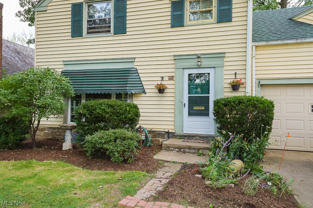 3187 Rumson Road Cleveland, OH 44118 - Photo 1 of 29 View of property entrance