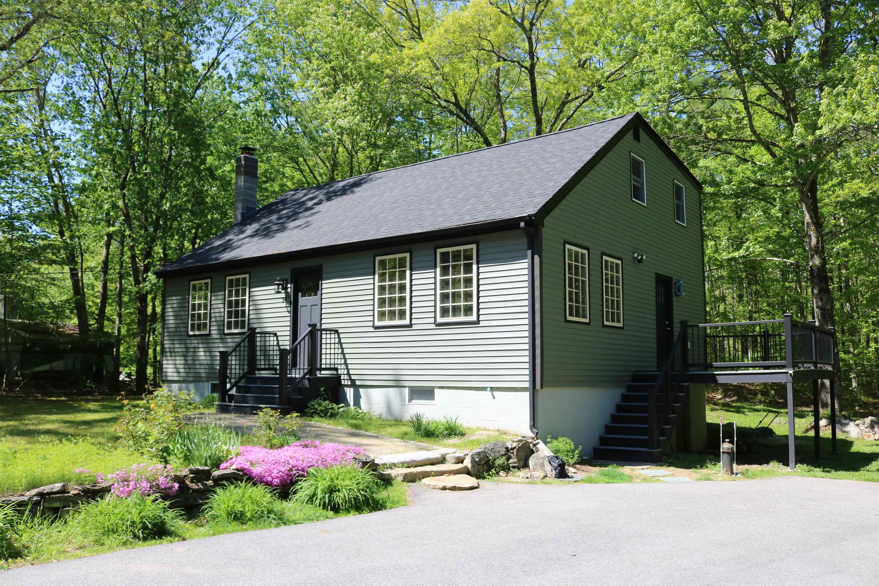 34 Brooks Road Barrington, NH 03825 - Photo 1 of 42